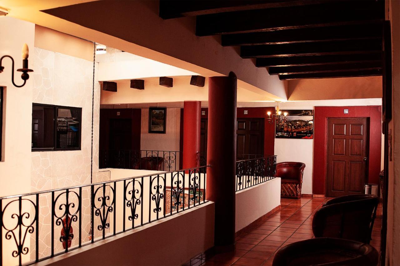 Hotel El Carmen, Морелія Екстер'єр фото