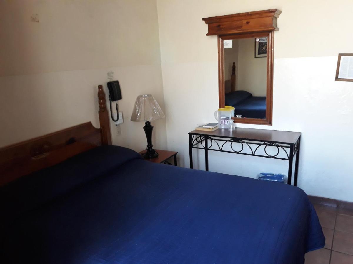 Hotel El Carmen, Морелія Екстер'єр фото