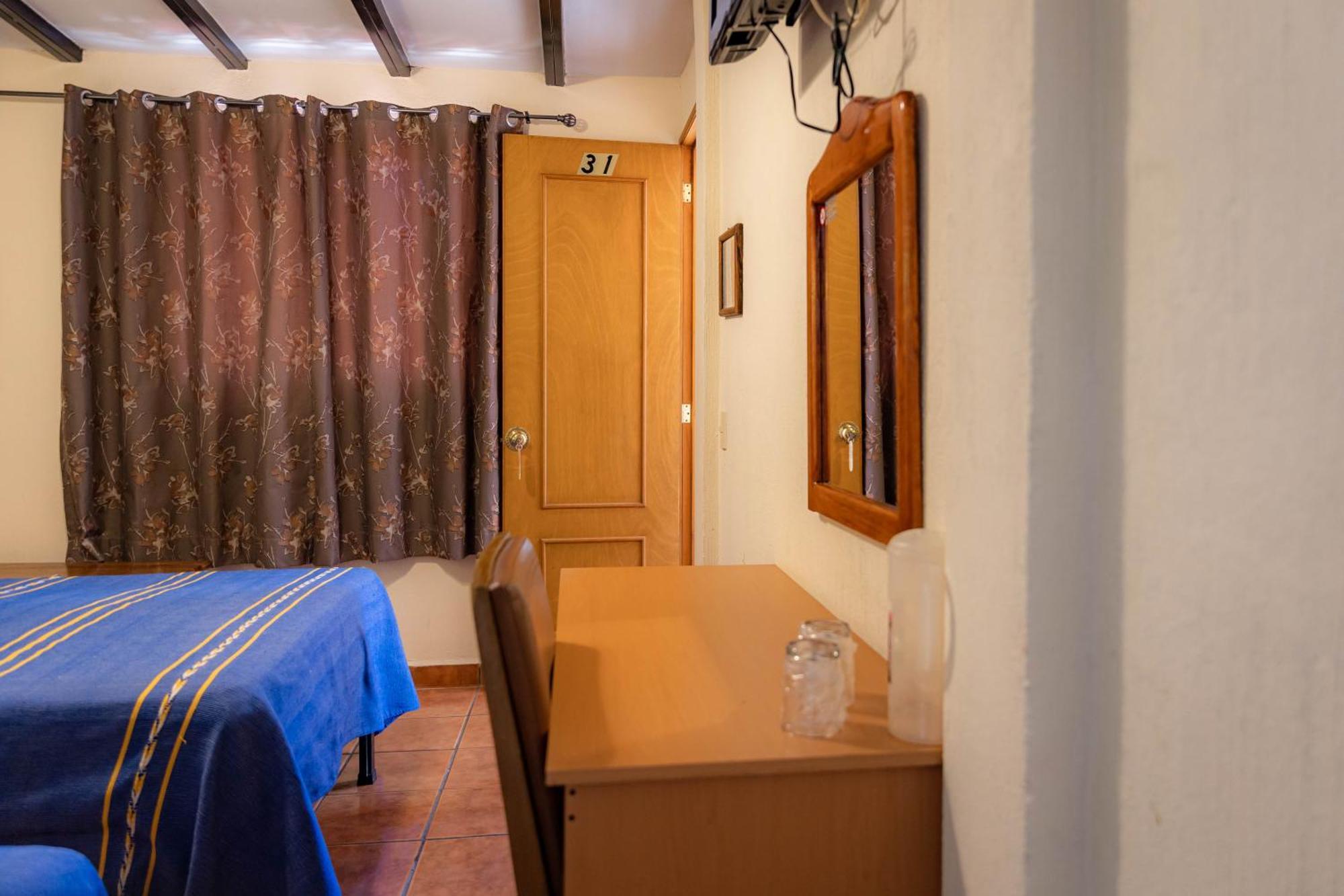 Hotel El Carmen, Морелія Екстер'єр фото