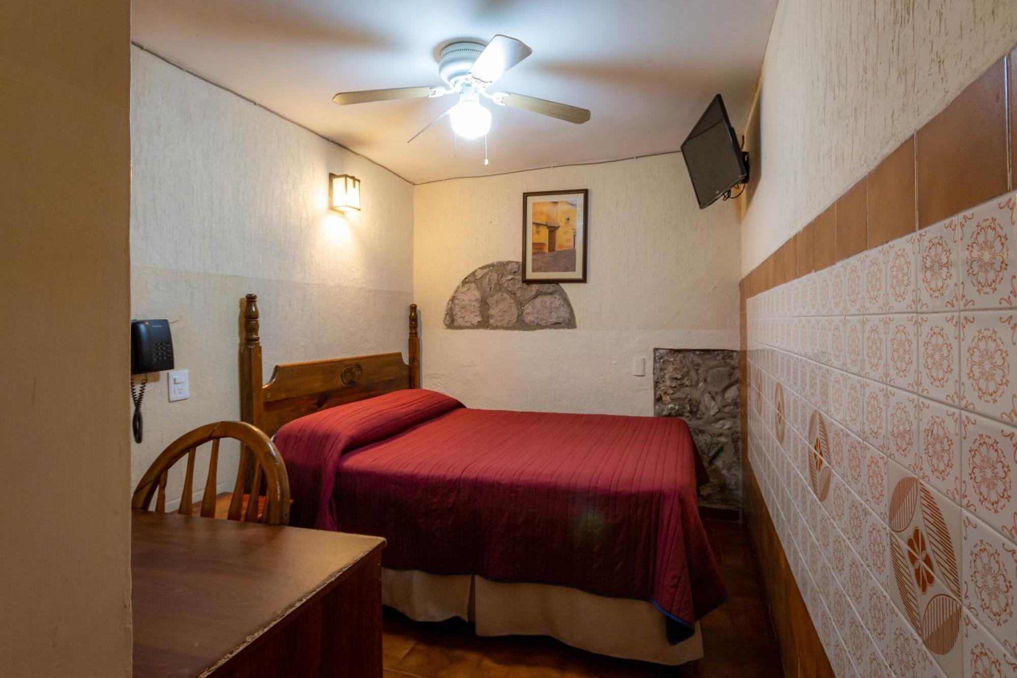Hotel El Carmen, Морелія Екстер'єр фото