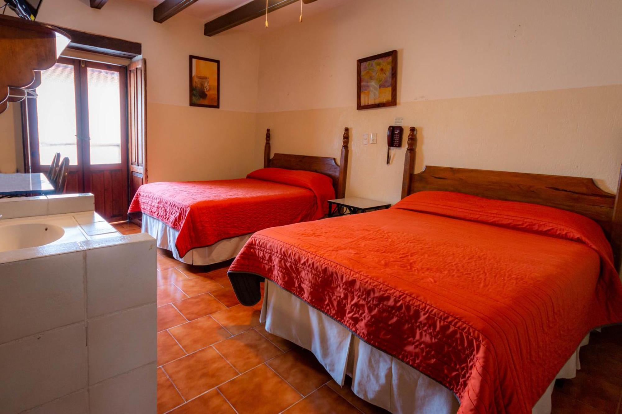Hotel El Carmen, Морелія Екстер'єр фото